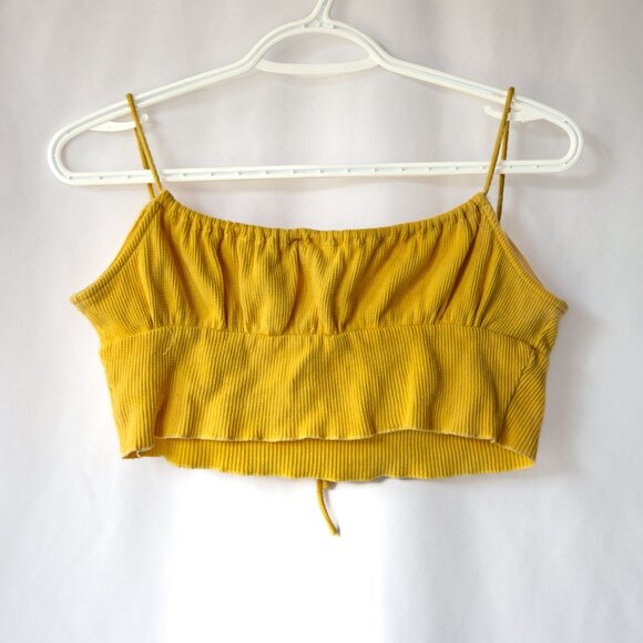 Princess Polly • Crop Top • US 6 • Yellow - Picture 12 of 17